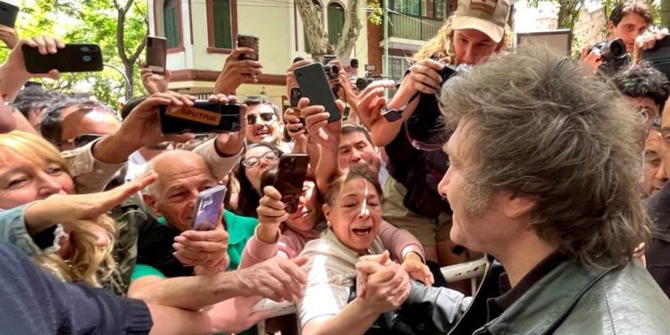 Desde Argentina: Los ciudadanos ordenaron lo que la política no pudo