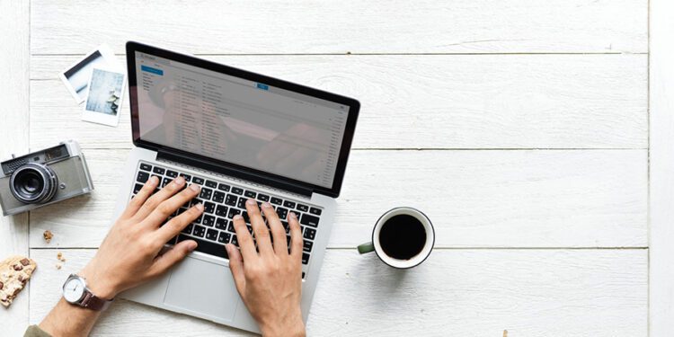 Ese afán de dar a conocer a Cristo: llamados a ser santos