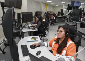 Quellaveco, la mina digital operada por mujeres en Moquegua