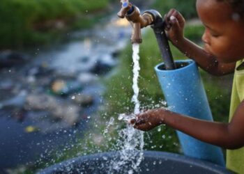Francisco: “Nunca fue más urgente invertir en el diálogo y la paz”
