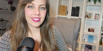 Una Periodista es atacada por las hordas del presidente del Gobierno de España