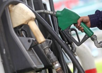 Exigen mayor fiscalización a todos los agentes que comercializan combustibles