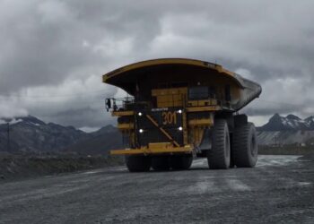 Luego de 14 meses de crecimiento ininterrumpido producción del sector Minería e Hidrocarburos disminuyó 4,34%