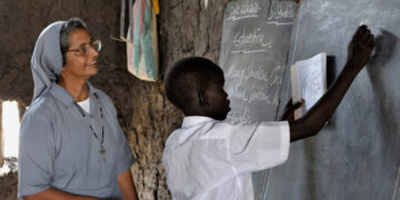 Francisco: “El dinero debe servir y no gobernar”