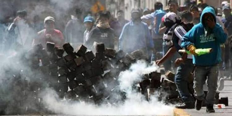 19 de julio, la misma fecha, el mismo fin: agitación y violencia contra el Perú