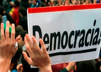 La democracia en sentido inverso a la realidad, ocurre porque lo permitimos