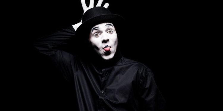 Las parodias y engaños a la libertad y a la democracia