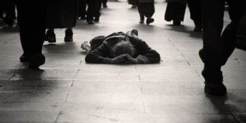 ¿La democracia peruana se sigue degradando por la indiferencia ciudadana?