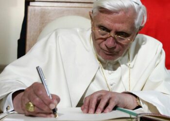 Sale a la luz un texto inédito de Benedicto XVI: La imagen cristiana del hombre