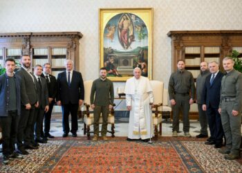 Papa Francisco recibe en audiencia al presidente de Ucrania