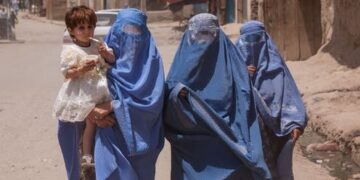 El silencio atronador de las mujeres afganas