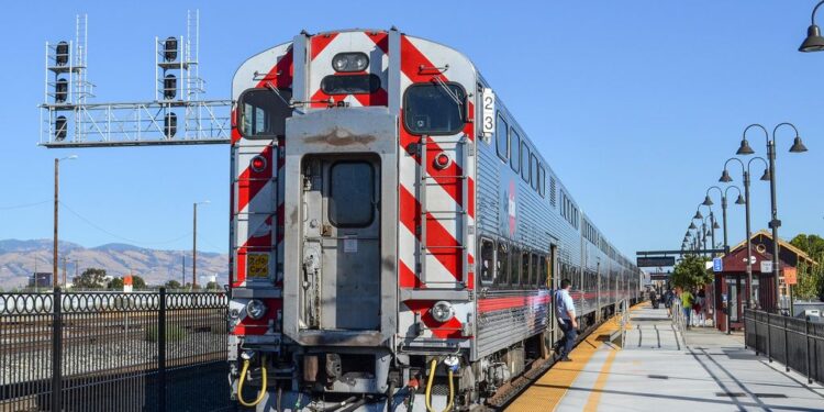 Juan Olaechea: “Ni los ataques personales ni las infamias doblegarán mi fuerte vocación ferroviaria”