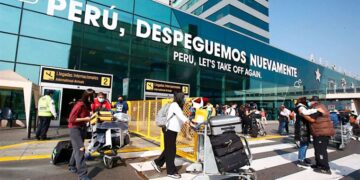 38,2% de peruanos en el extranjero tienen residencia permanente y 27,0% cuenta con ciudadanía del país de residencia