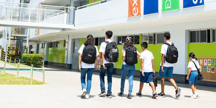 INDECOPI: ¿Los colegios privados pueden incrementar las pensiones de los alumnos?