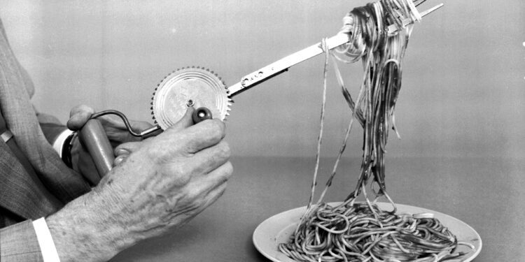 Ya cansa demasiado “normalizar” las estupideces de las izquierdas