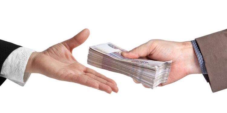 El principio de extorsión mediática: guía de supervivencia a traición