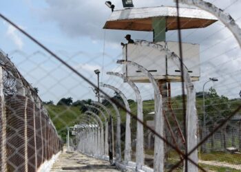 Cuba: autoridades comunistas reprimen a personas vulnerables y les arrebatan la comida