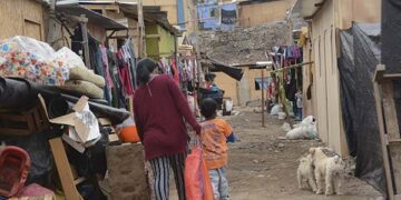 INEI: Pobreza monetaria afectó al 27,6% de la población del país en el año 2024