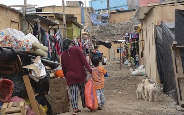 INEI: Pobreza monetaria afectó al 27,6% de la población del país en el año 2024