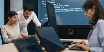 El foco ya no está en “usar IA”, sino en generar valor mediante IA