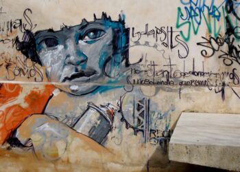 Si no tenemos más crisis institucionales, como que no nos reconocemos a nosotros mismos