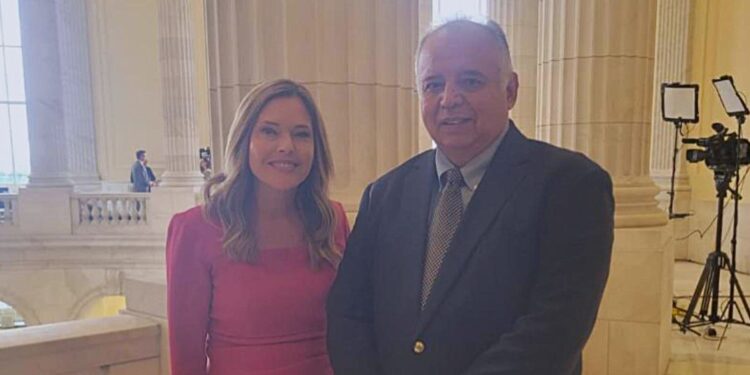 Mercedes Schlapp: El Ángel de una Cumbre