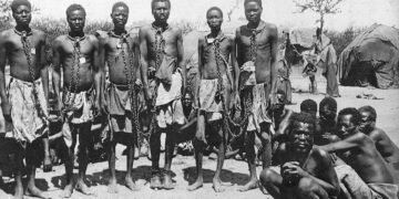 El genocidio olvidado de Namibia: cómo los alemanes cazaron y asesinaron a los bosquimanos