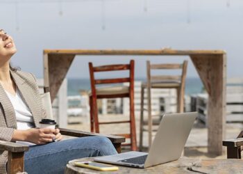 ¿Qué debo tener en cuenta para viajar y trabajar en el extranjero?