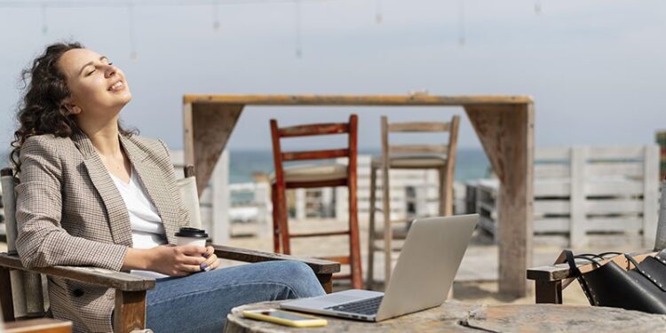 ¿Qué debo tener en cuenta para viajar y trabajar en el extranjero?