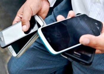 Evitar las ‘tecnoferencias’ en familia y fortalecer los vínculos afectivos, las claves de la crianza digital