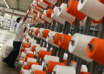 INEI: la población ocupada en Lima aumentó en los sectores Manufactura, Servicios y Construcción