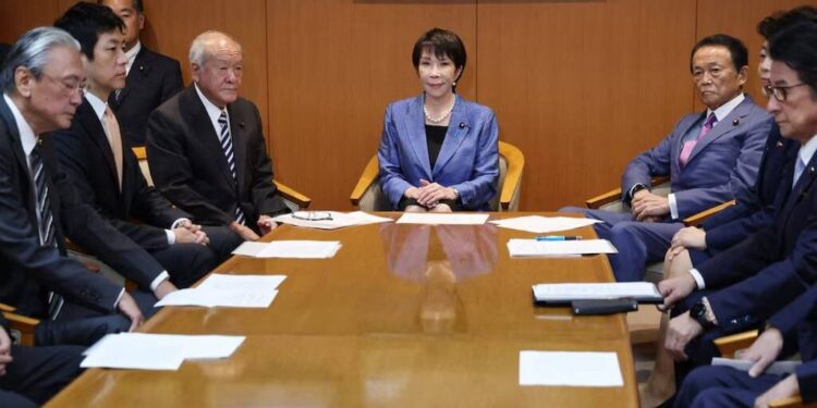 La primera ministra japonesa arrasa en las elecciones. ¿Cumplirá con su agenda?