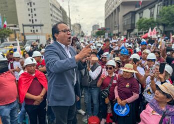 La izquierda pierde los papeles por su vulnerabilidad dirigencial y carencia de agenda