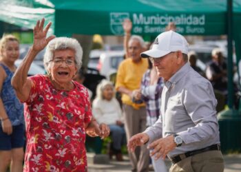 Perú: 42,8% de los hogares tiene al menos a una persona adulta mayor