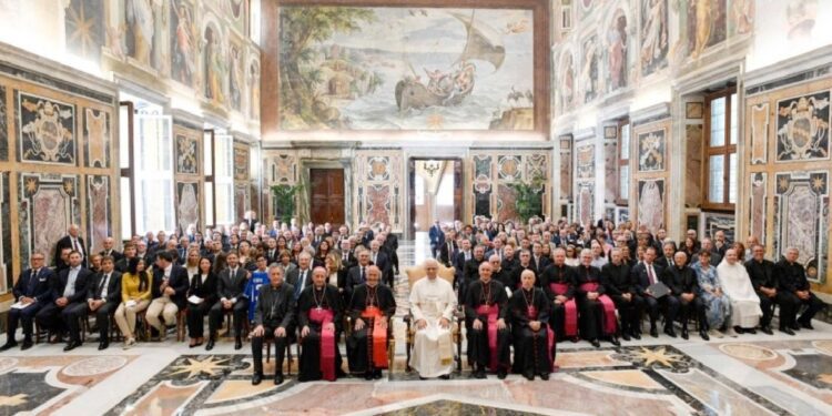 León XIV sobre el poder: “construir una cultura de reconciliación capaz de superar las insidias de la indiferencia y la impotencia”