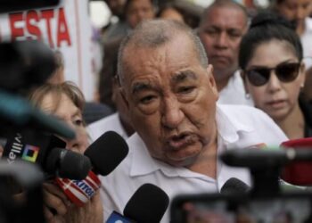 El “imparable endose” del Lagarto a su deslucido hermano lo dejó en el puesto 17% con 0.85% de votos