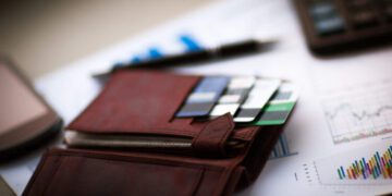 BCRP: se prevé que el crédito al sector privado crezca a tasas entre 9 y 7 por ciento en 2026 y 2027
