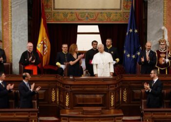Una pregunta decisiva: qué concepción de la persona humana inspira las leyes y qué tipo de sociedad construye esas leyes