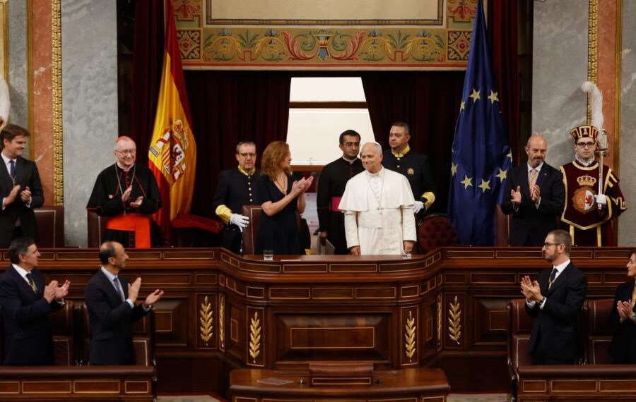 Una pregunta decisiva: qué concepción de la persona humana inspira las leyes y qué tipo de sociedad construye esas leyes