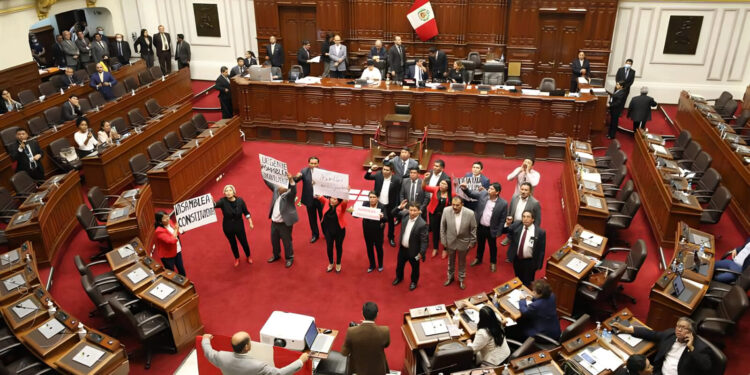 La izquierda explota conductas que deterioran los espacios públicos y afectan la convivencia